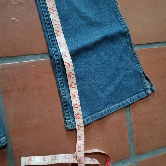 Y2K Campus Crew Medium/Light Wash No Back Pocket Flare Jean - Picture 7 of 12